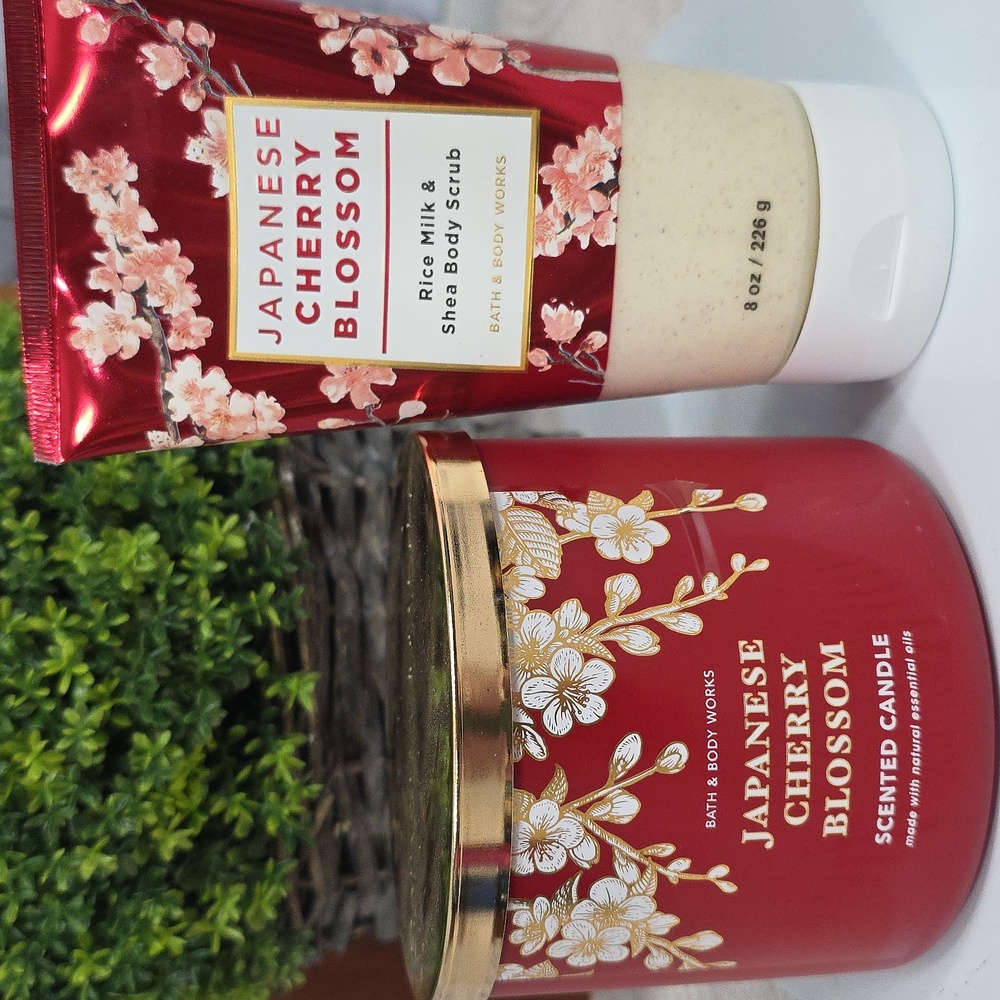 Bath & Body Works Japanese Cherry Blossom Set - Picture 2 of 5
